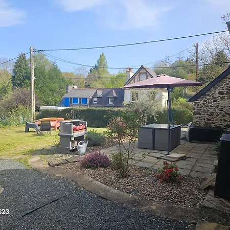 Maison Bord De *